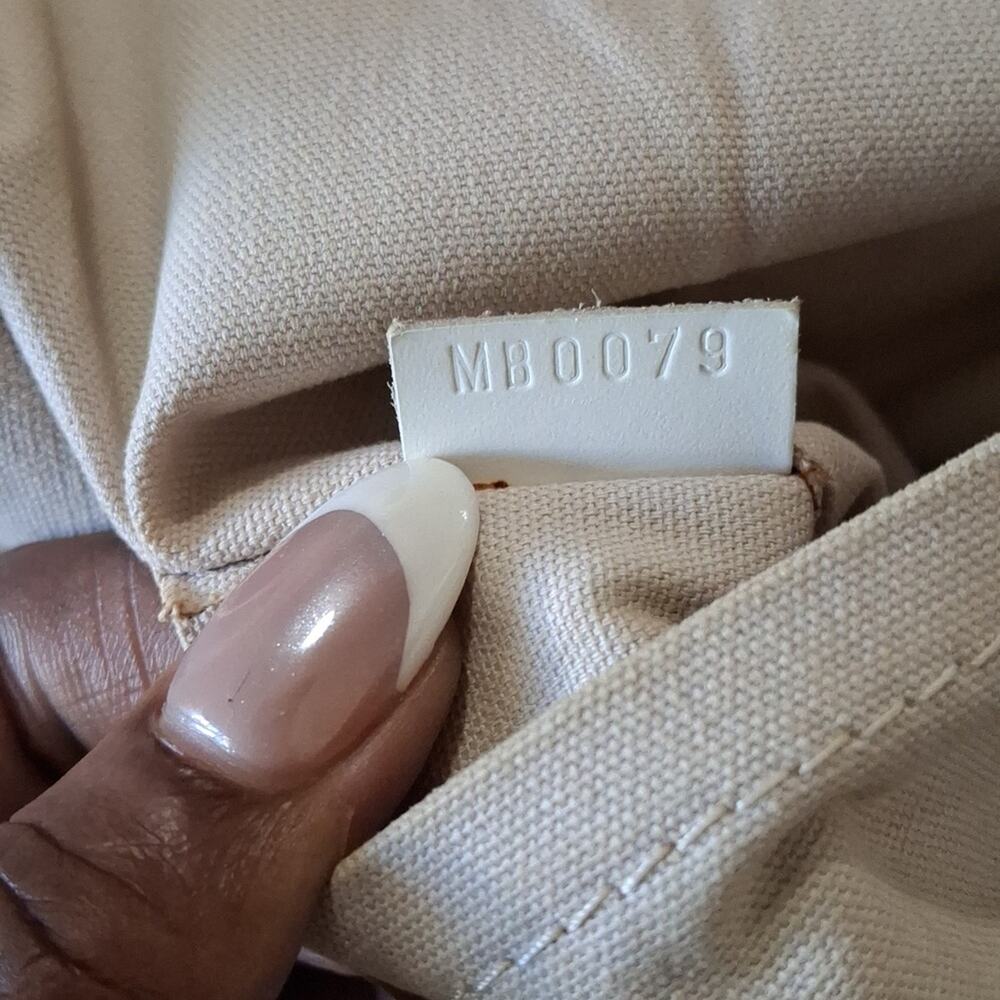 Louis Vuitton Cream Tote Bag - Picture 16 of 16